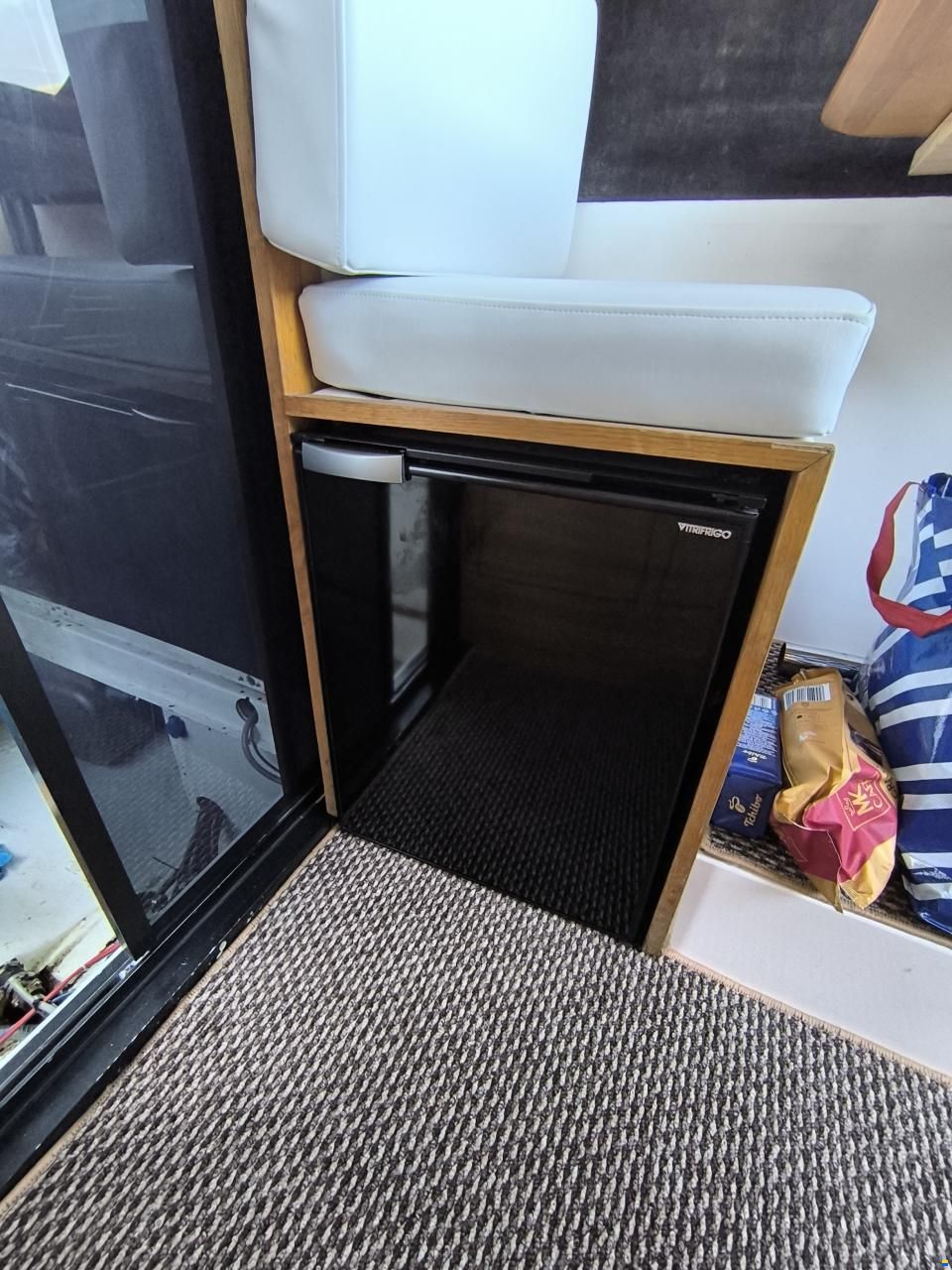 Houseboat/husb&aring;t Represser