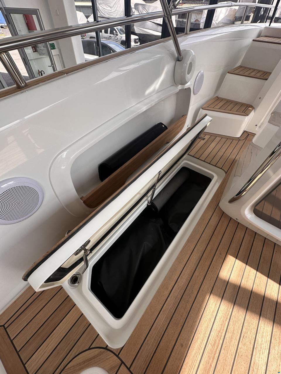 Invictus GT280 - Atelier - Swiss Edition