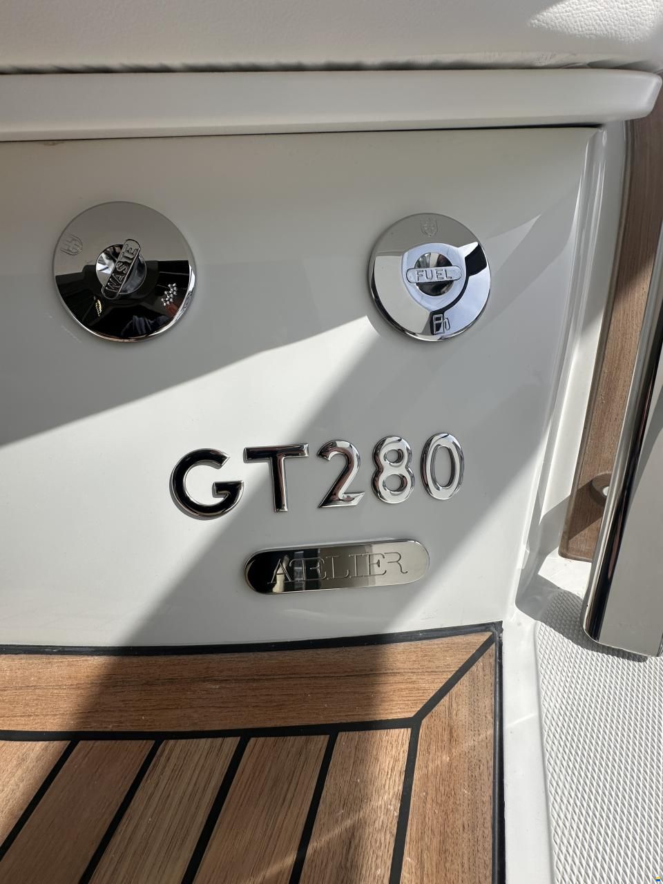 Invictus GT280 - Atelier - Swiss Edition