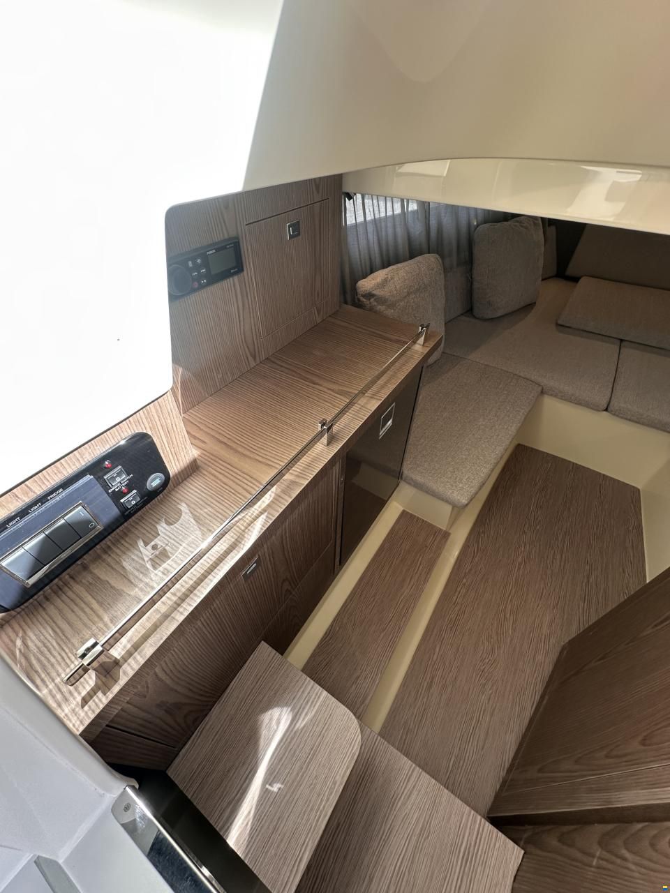 Invictus GT280 - Atelier - Swiss Edition