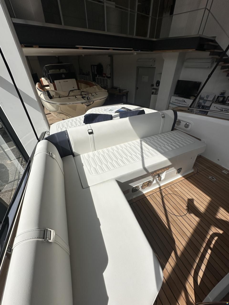 Invictus GT280 - Atelier - Swiss Edition