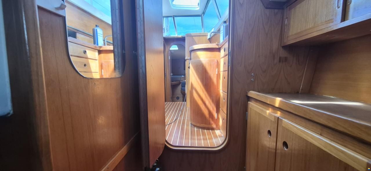 LM Boats Vitesse 35