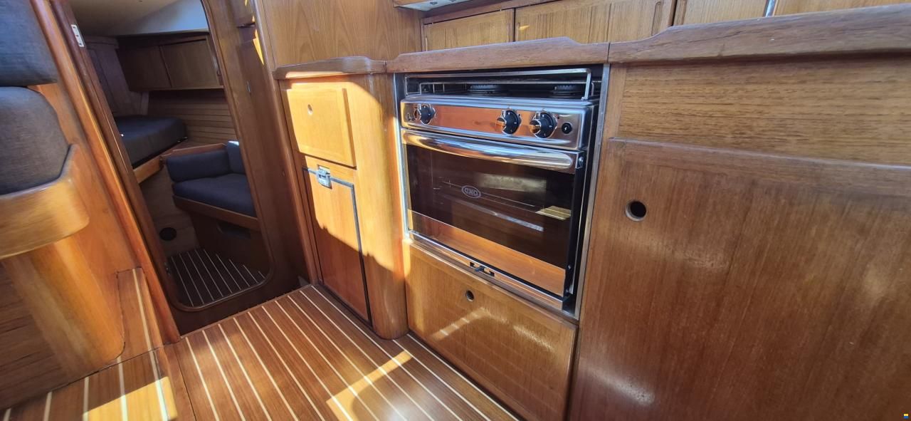 LM Boats Vitesse 35