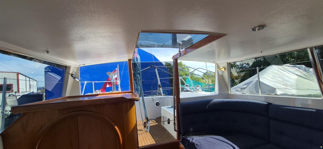 LM Boats Vitesse 35
