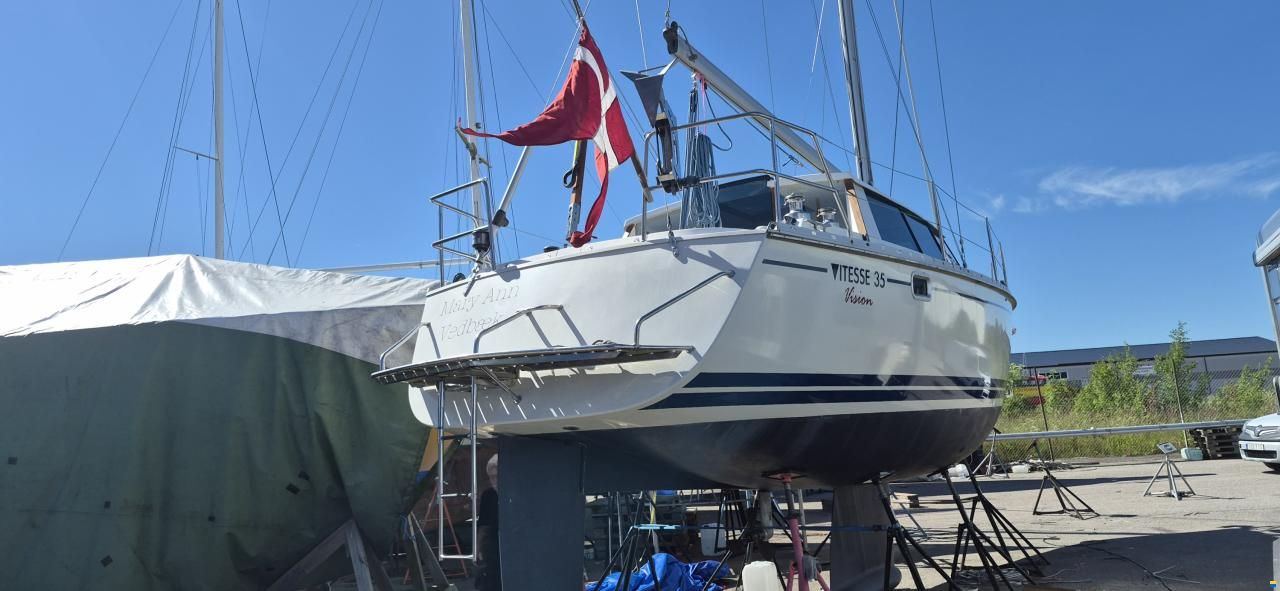 LM Boats Vitesse 35