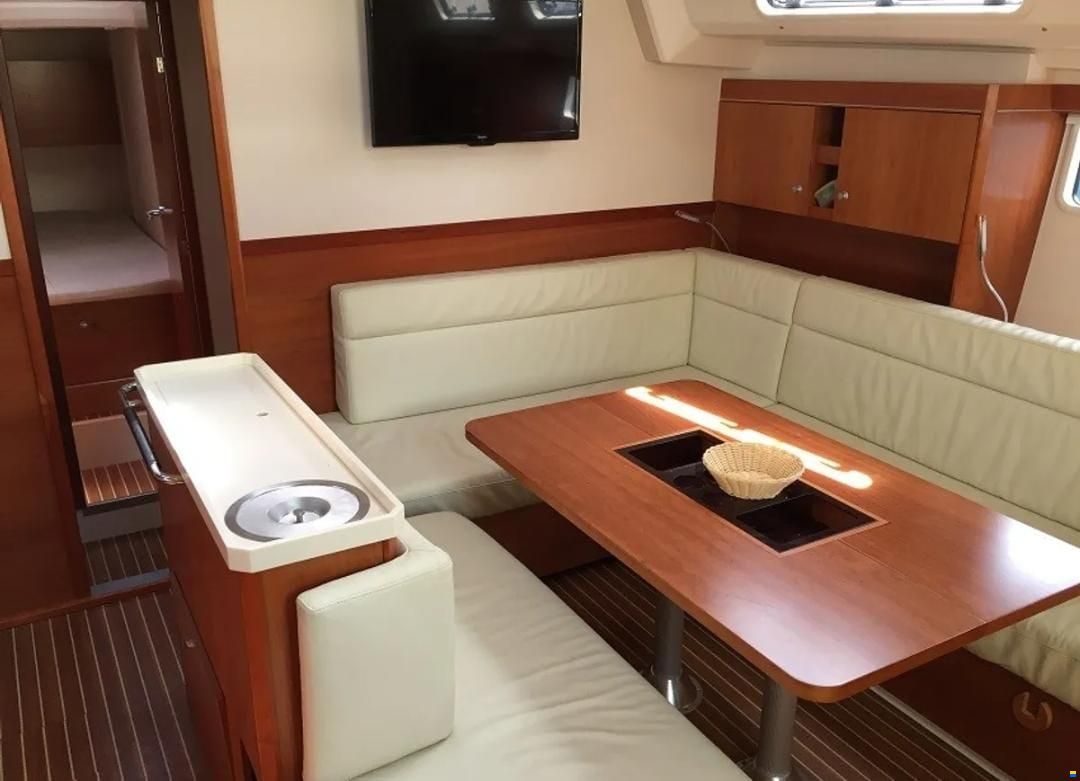Hanse 505