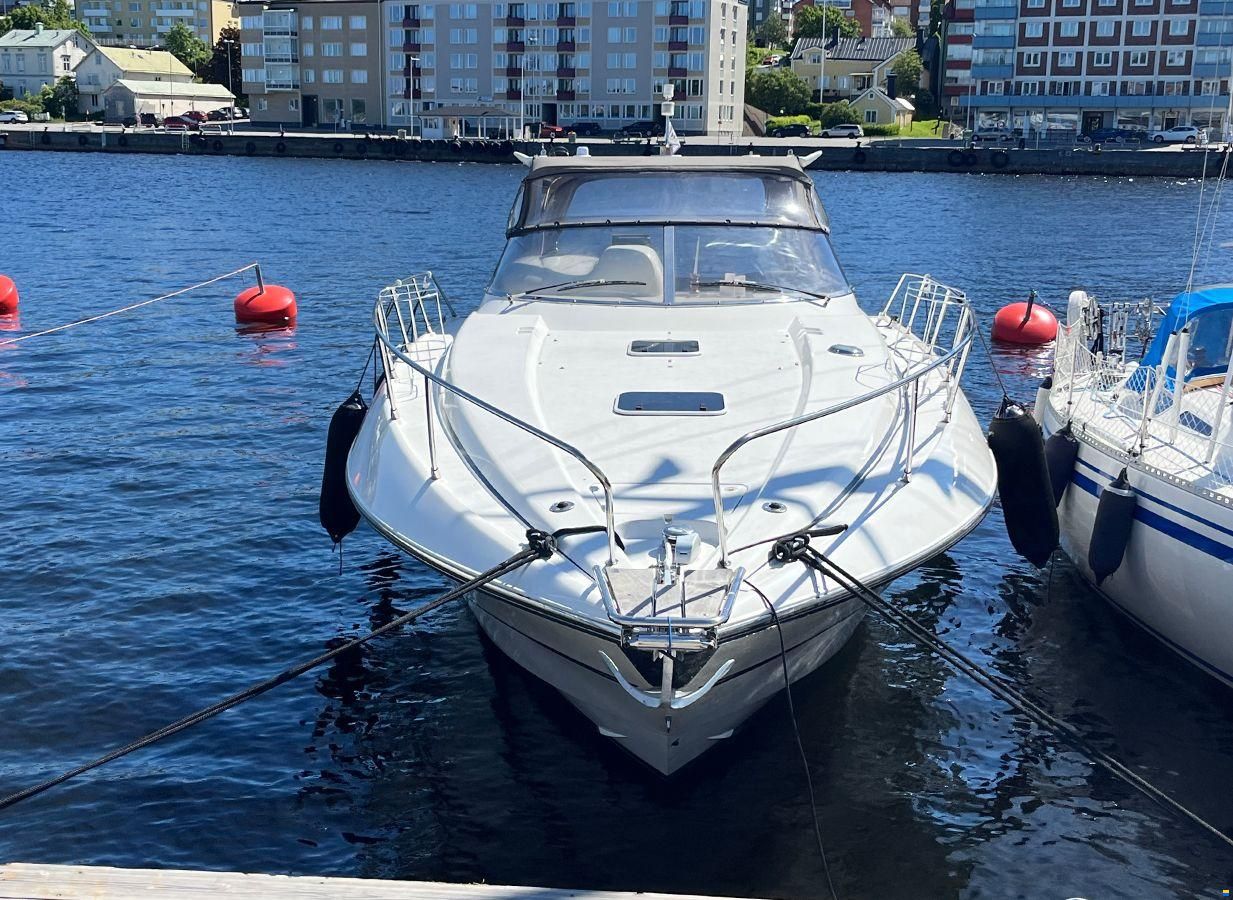 Sunseeker Mustique 42