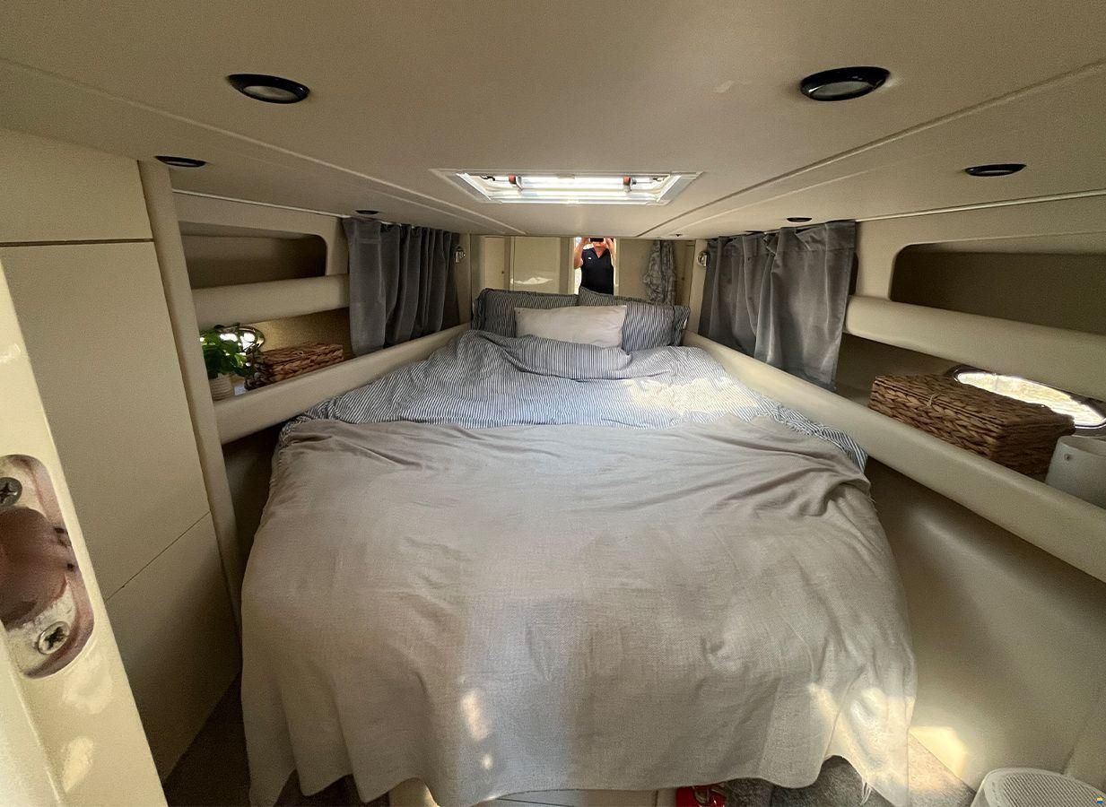 Sunseeker Mustique 42