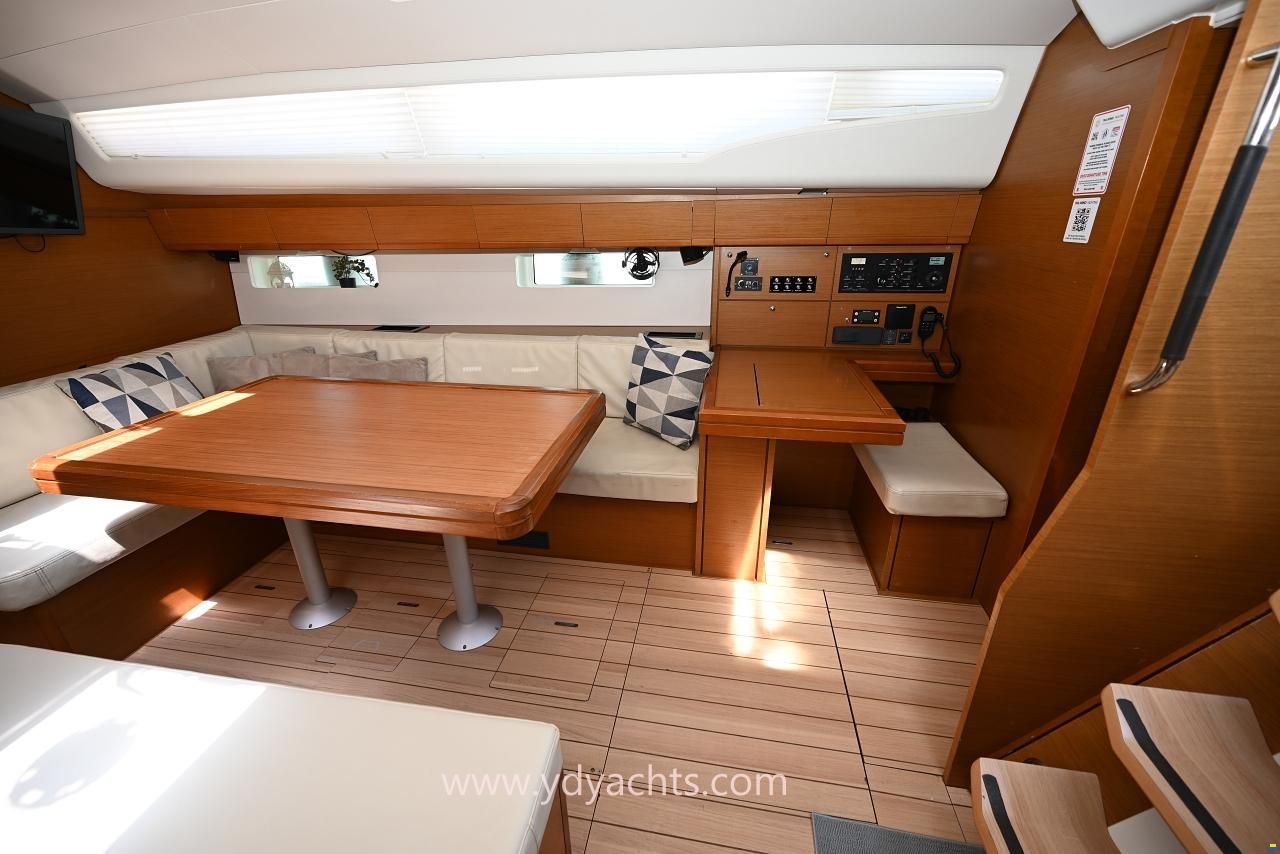 Jeanneau 54