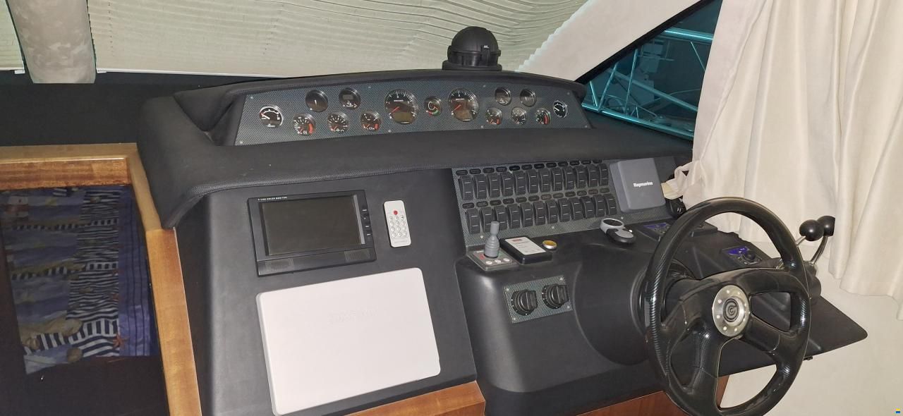 Galeon 390 Fly