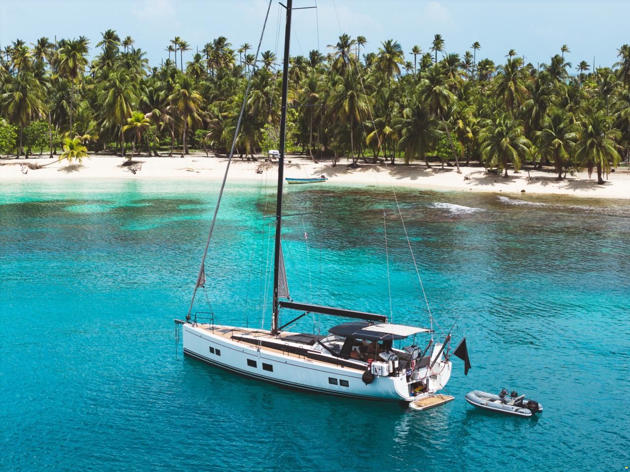 Hanse 548