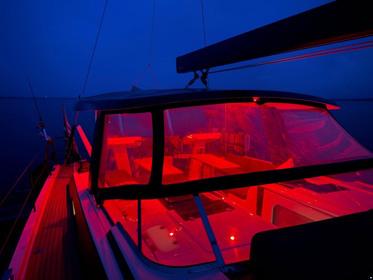 Hanse 548