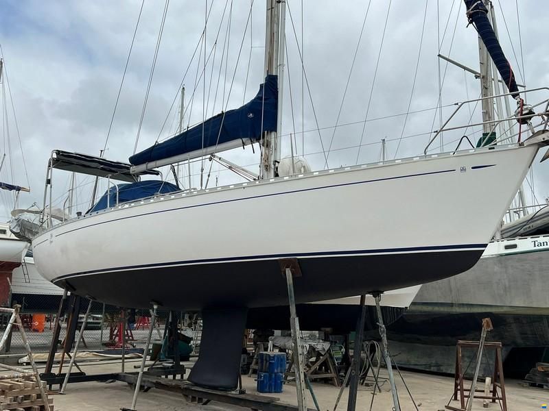 Dufour 38 Classic