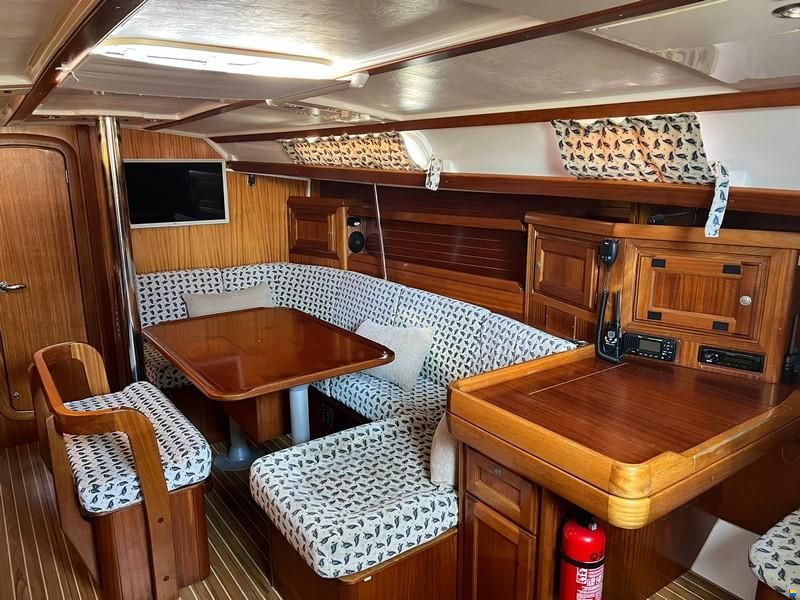 Dufour 38 Classic