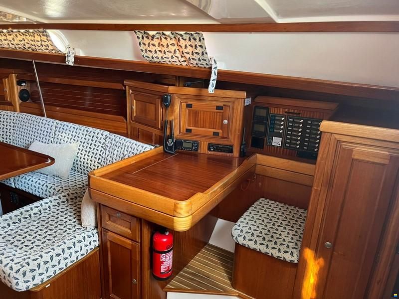 Dufour 38 Classic