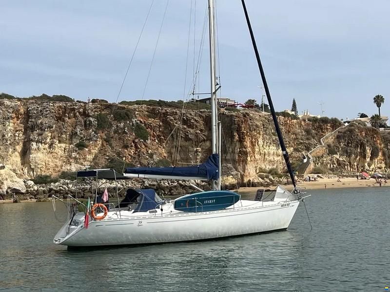 Dufour 38 Classic