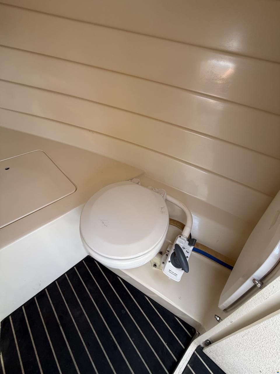 Waterspoor 777 Aviator