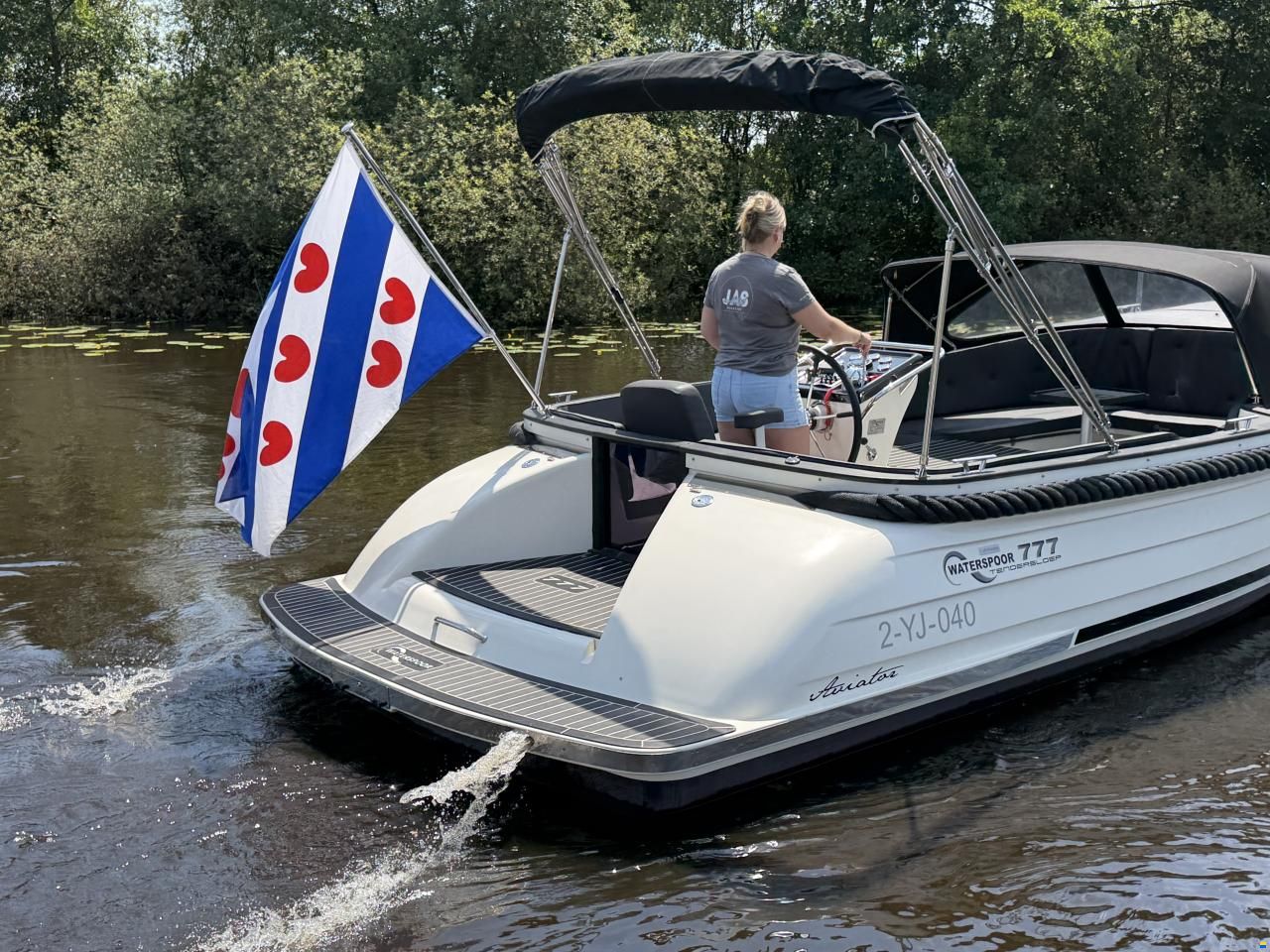 Waterspoor 777 Aviator