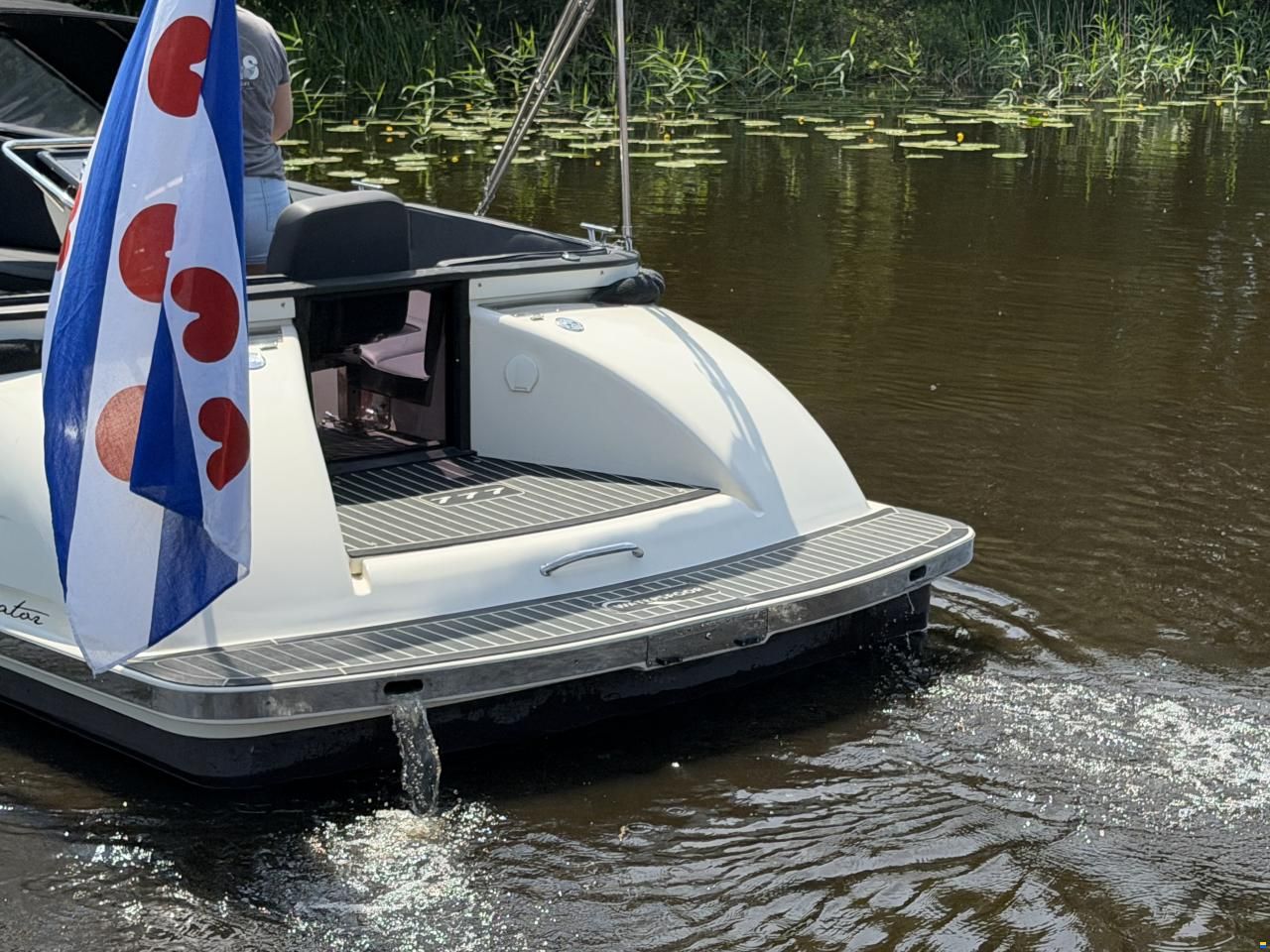 Waterspoor 777 Aviator
