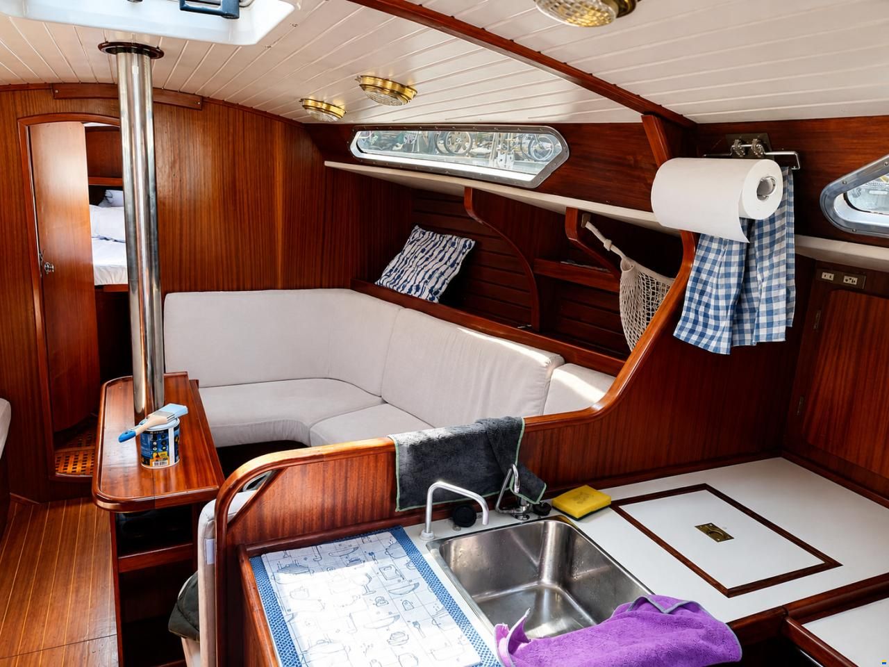 North Wind 38