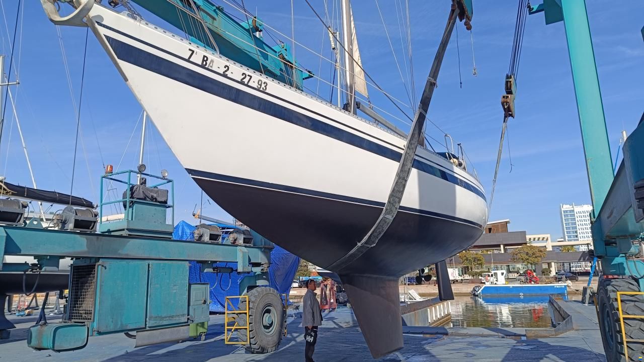North Wind 38