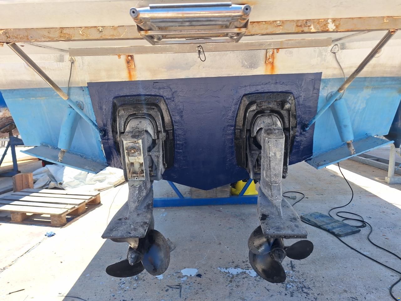 Sealine Fly 305
