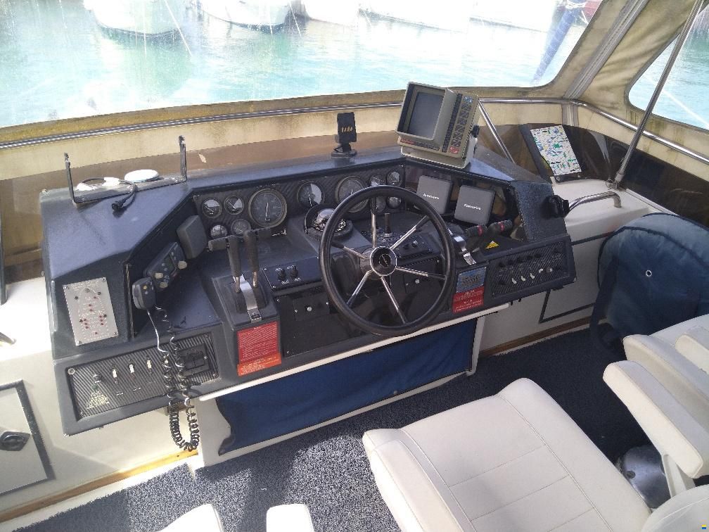 Sea Ray 38 AC