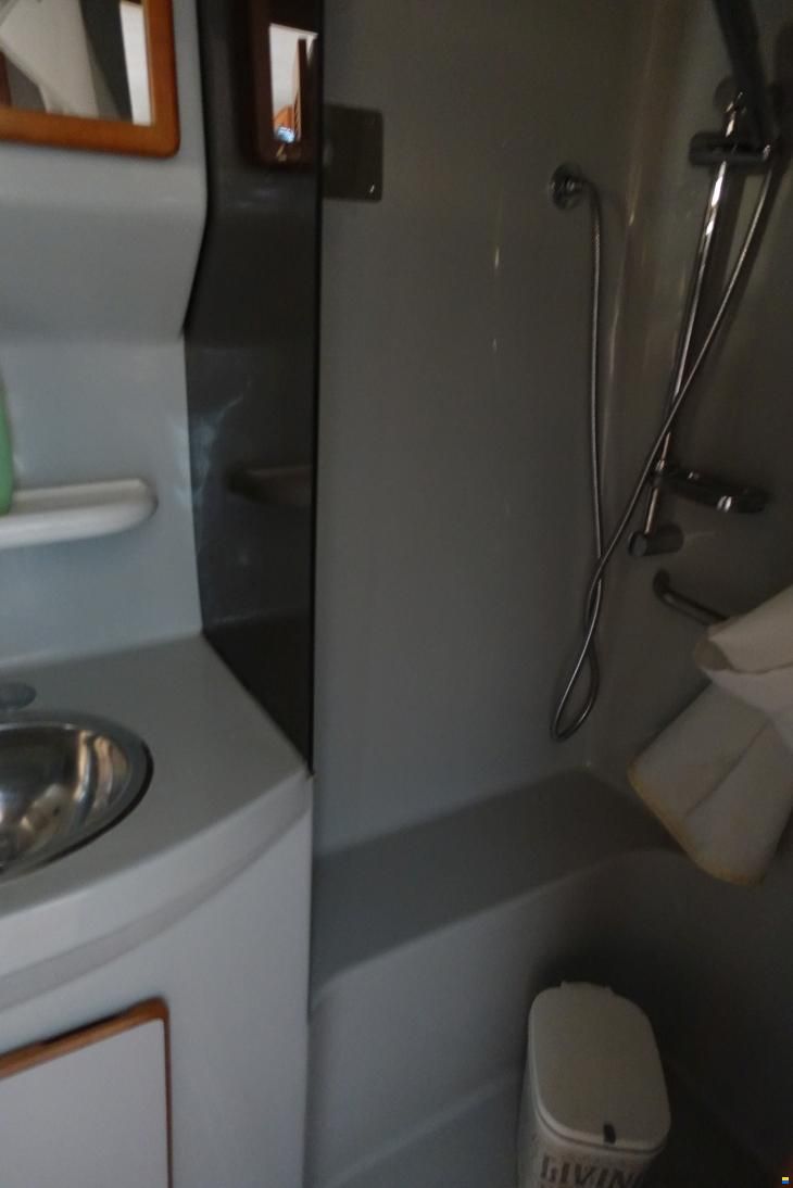 Sea Ray 38 AC