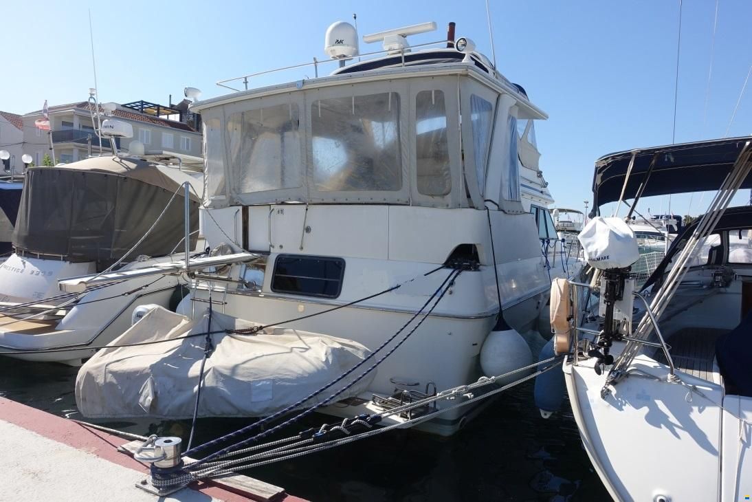 Sea Ray 38 AC