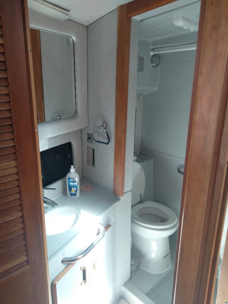 Sea Ray 38 AC