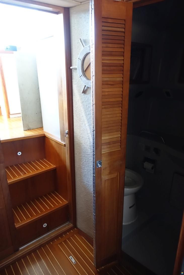 Sea Ray 38 AC