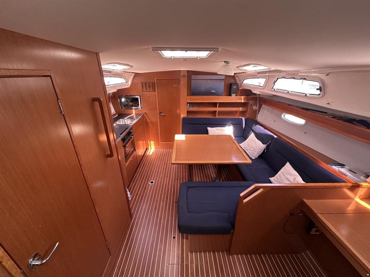 Bavaria 43 Cruiser 2010