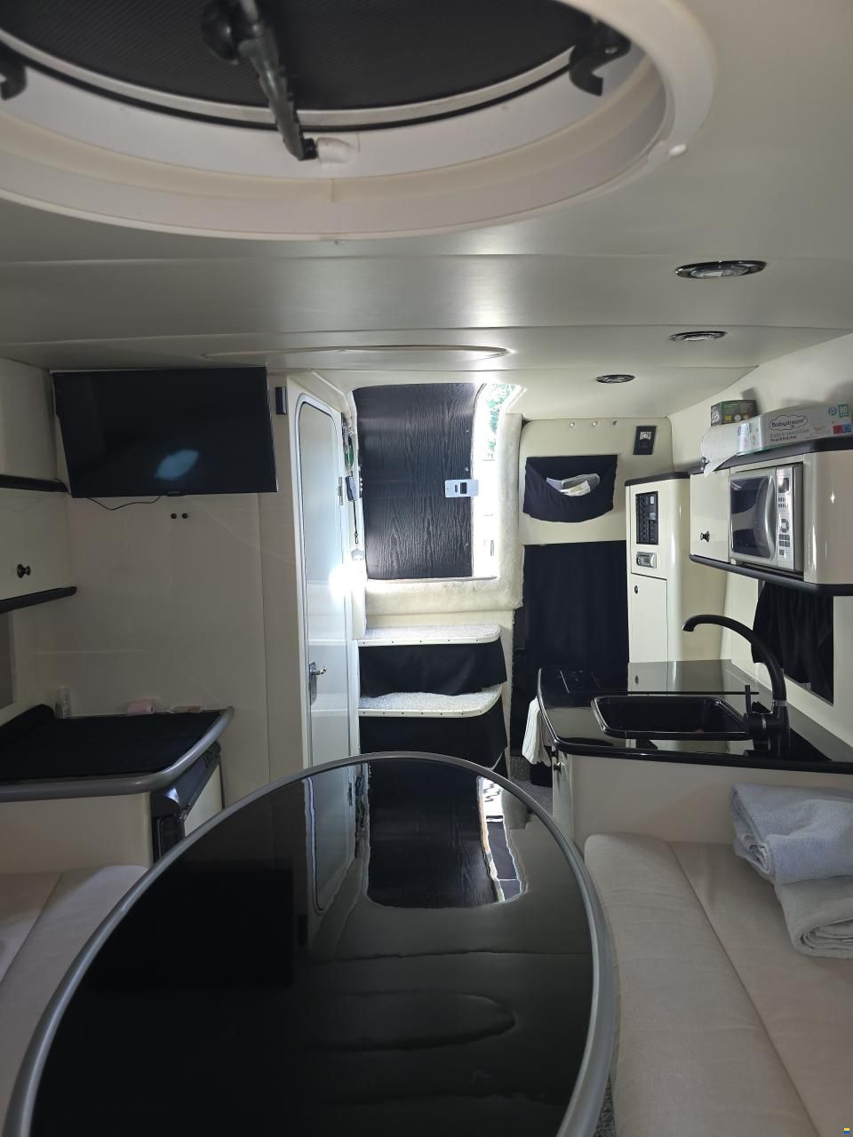 Maxum 2700 SCR