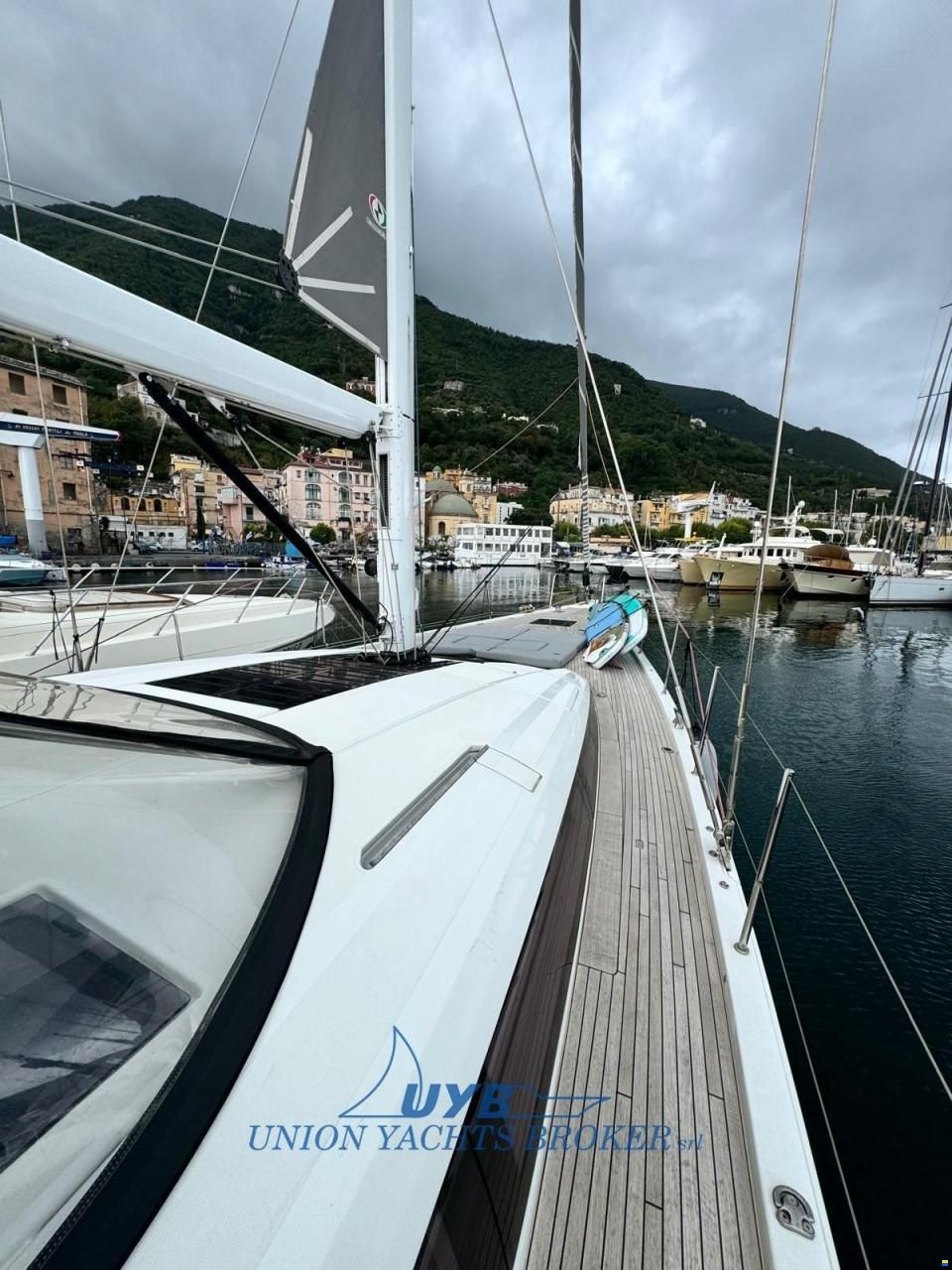 Jeanneau 65