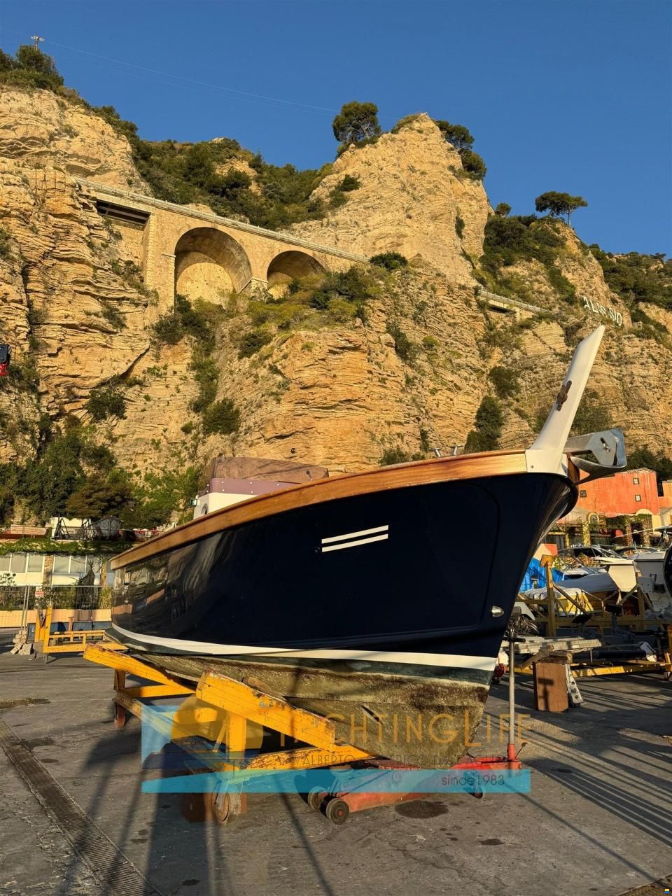 Sciallino 23' Semi Cabin