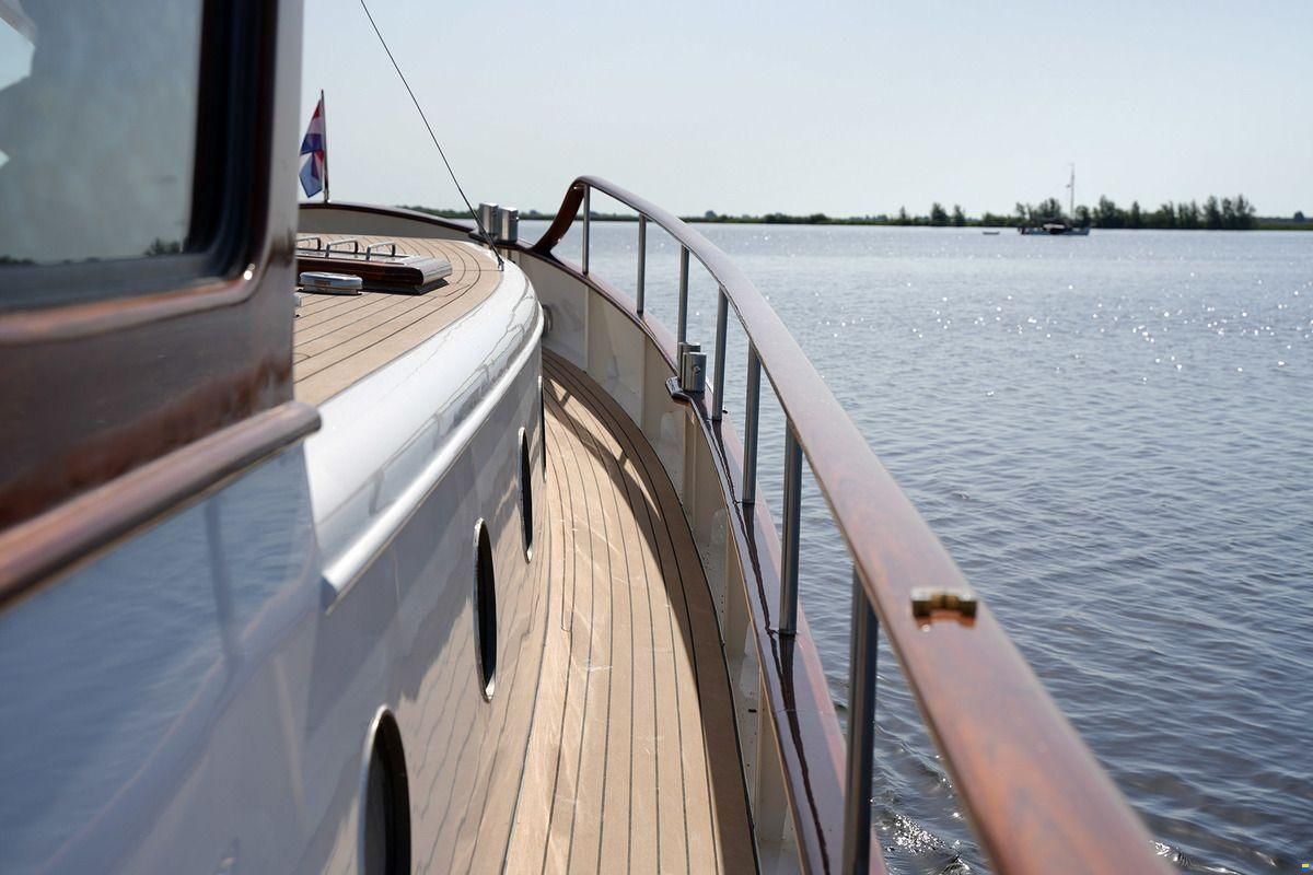 Lowland Yachts Kanaaljacht