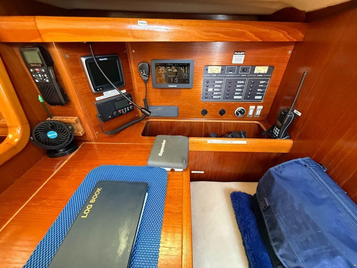 GRAND SOLEIL 37