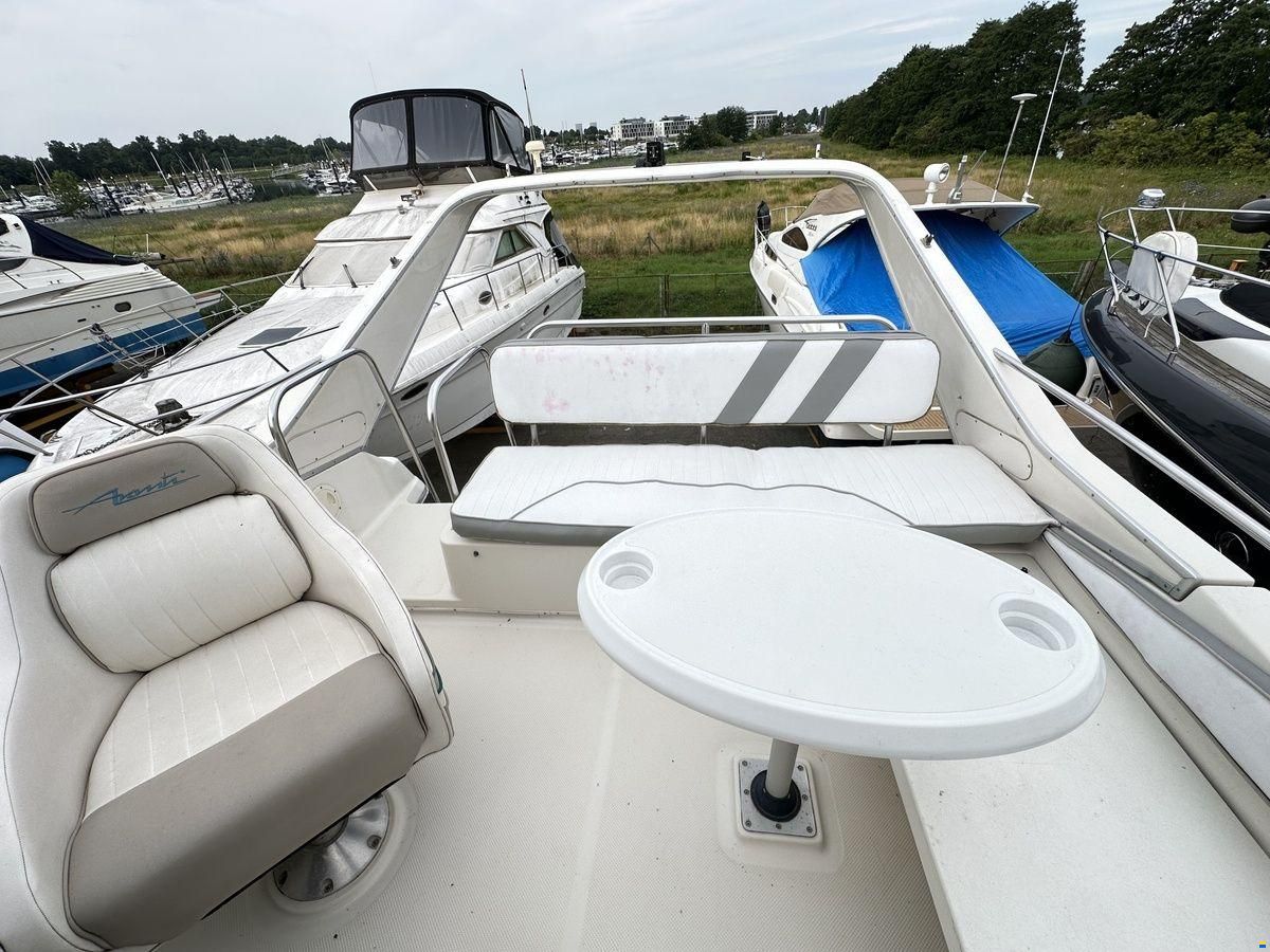 Bayliner 3258