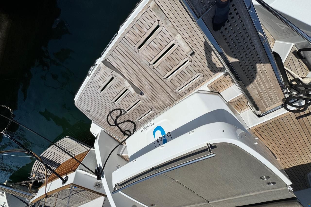 Azimut Atlantis 43