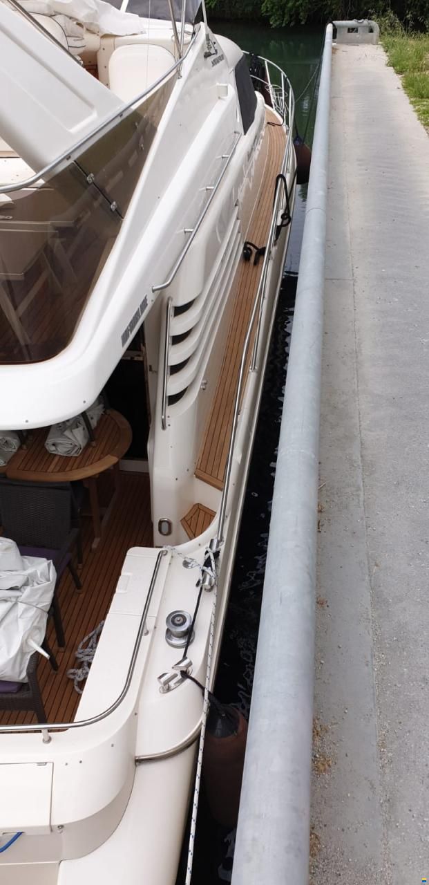 Fairline Squadron 62