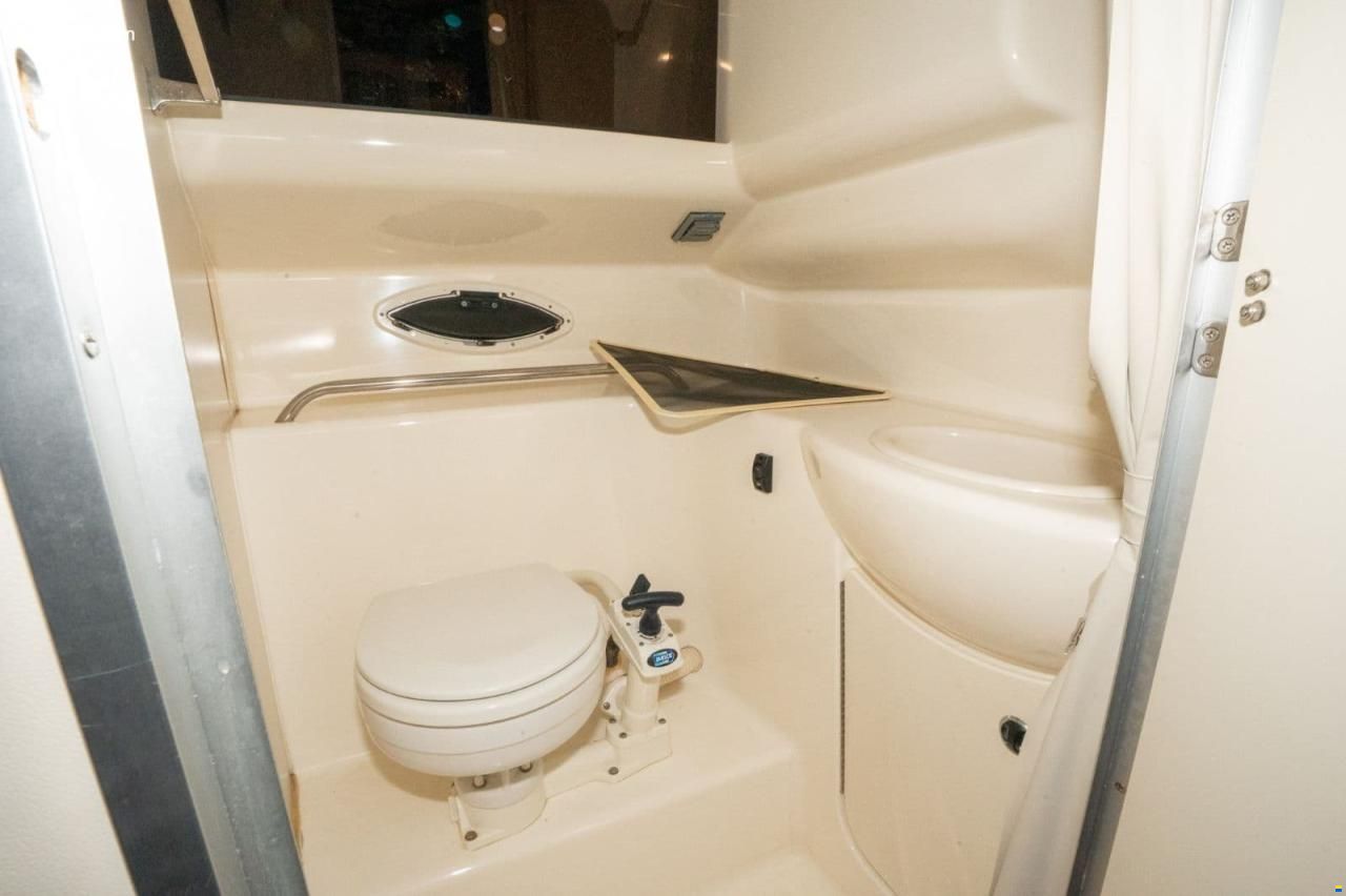 Bayliner 275
