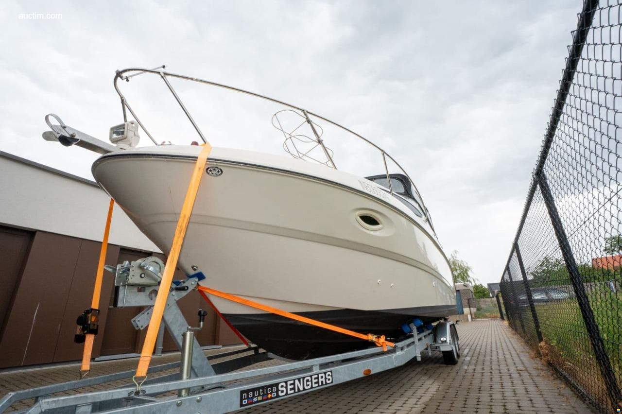 Bayliner 275