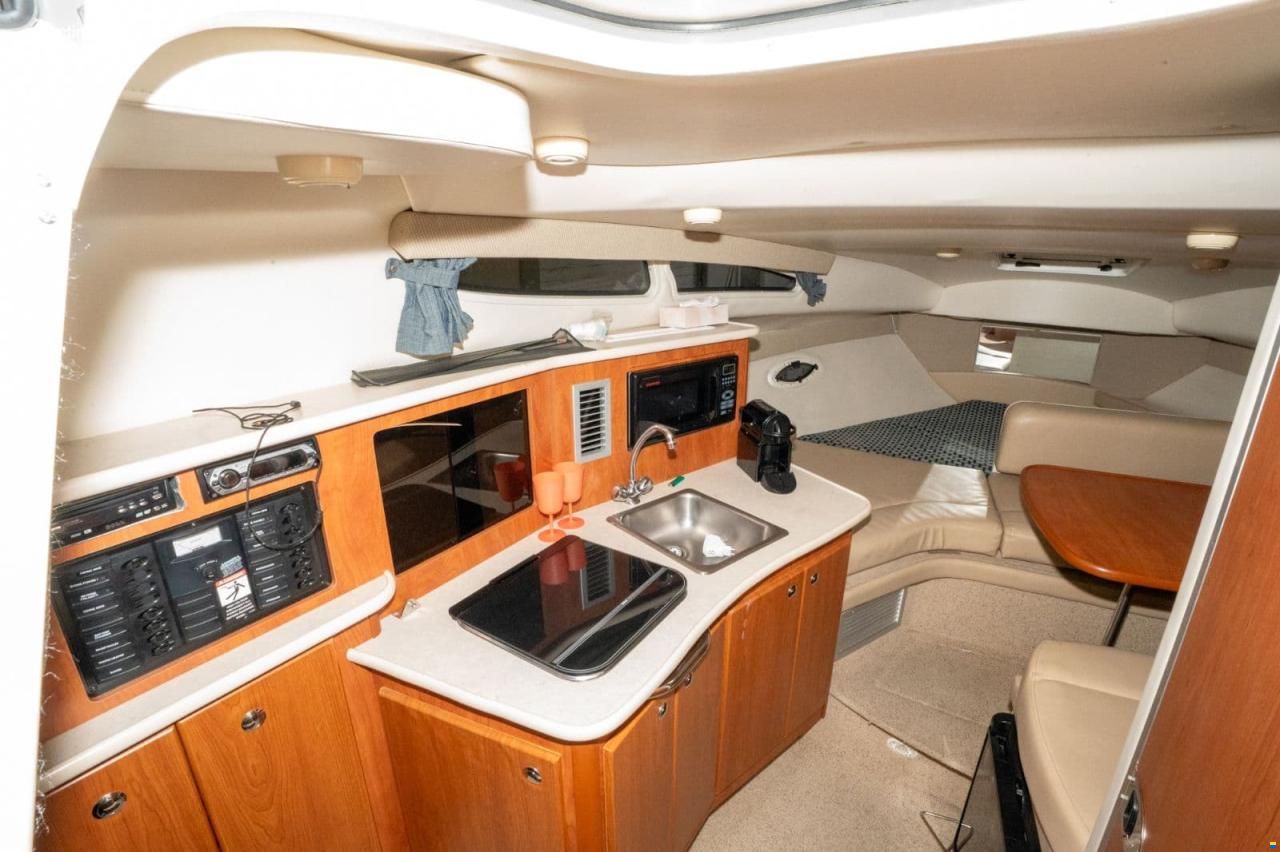 Bayliner 275