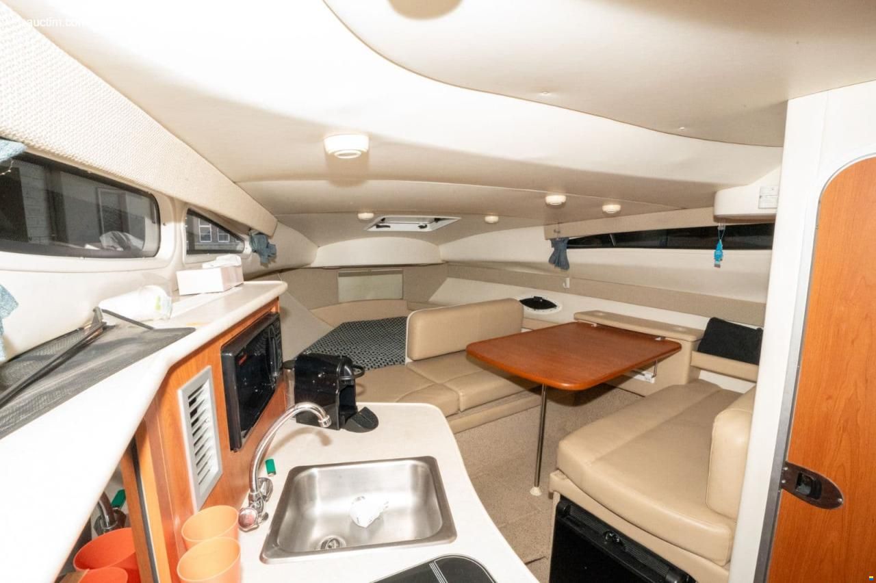 Bayliner 275