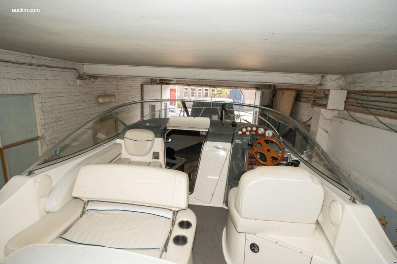Bayliner 275