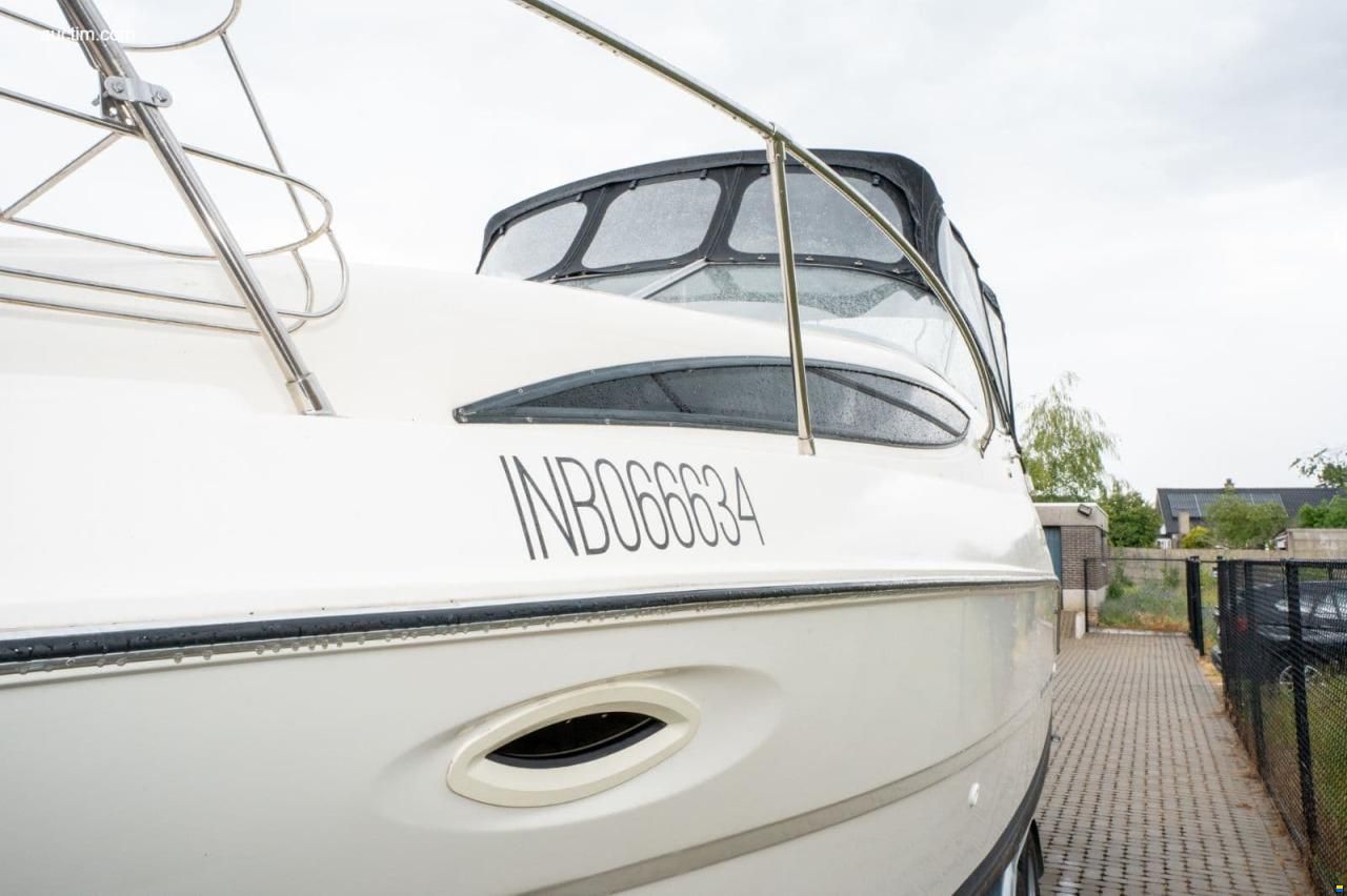 Bayliner 275