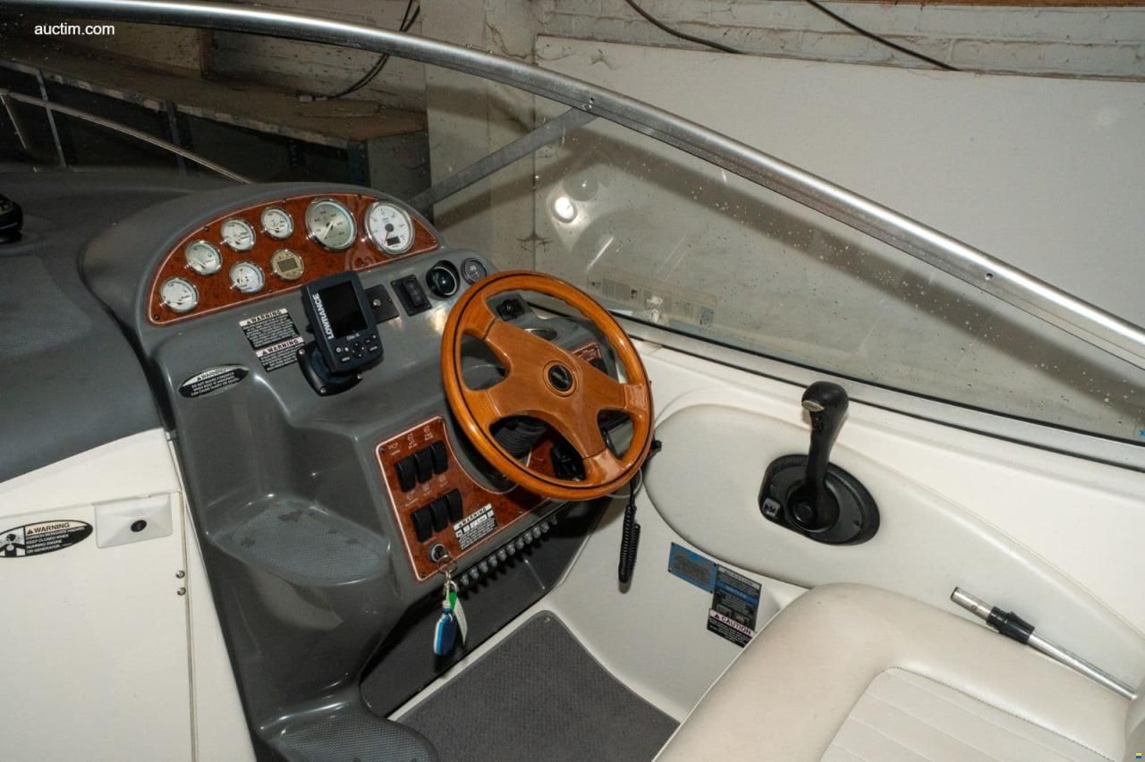 Bayliner 275