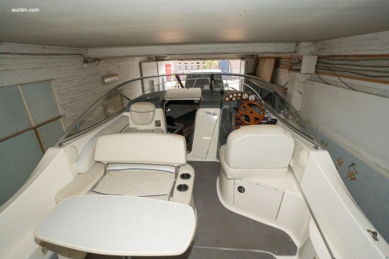 Bayliner 275