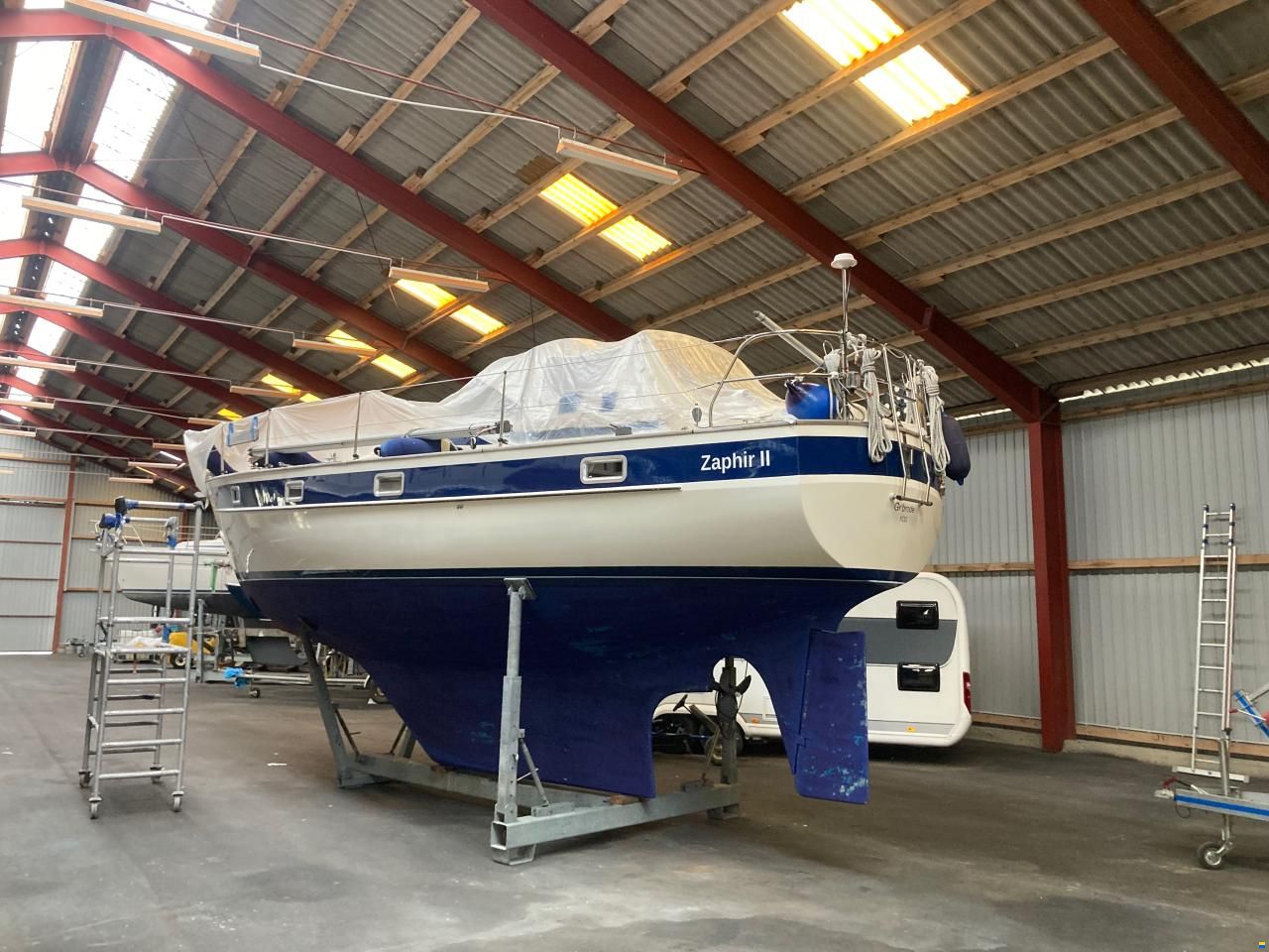 Hallberg-Rassy 352