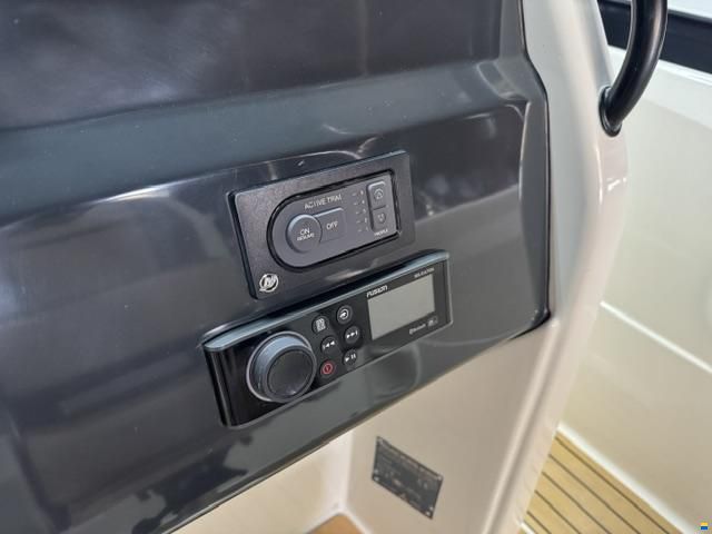Quicksilver 605 Open + Mercury F150XL